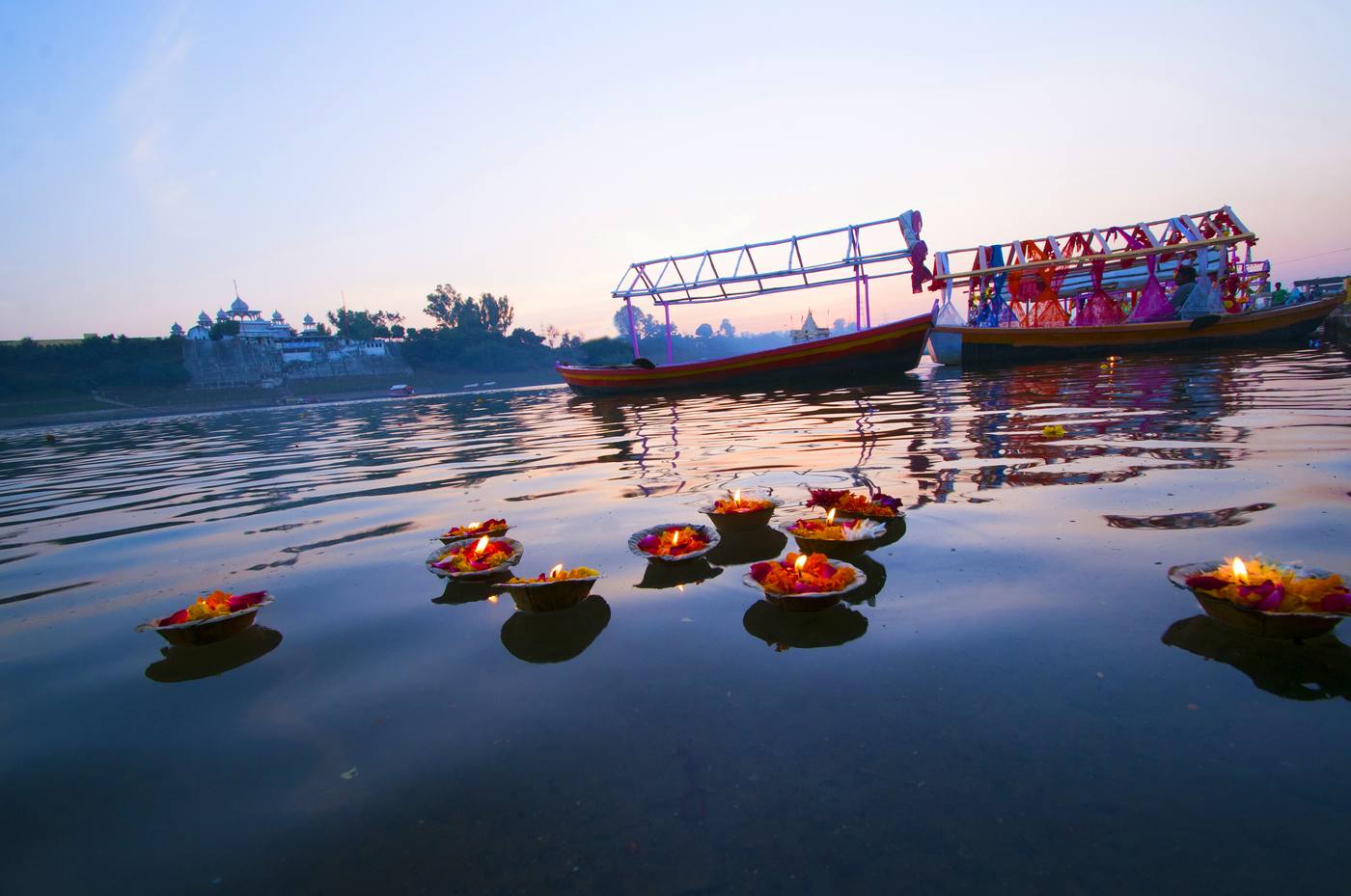 Diyas on the Ganga